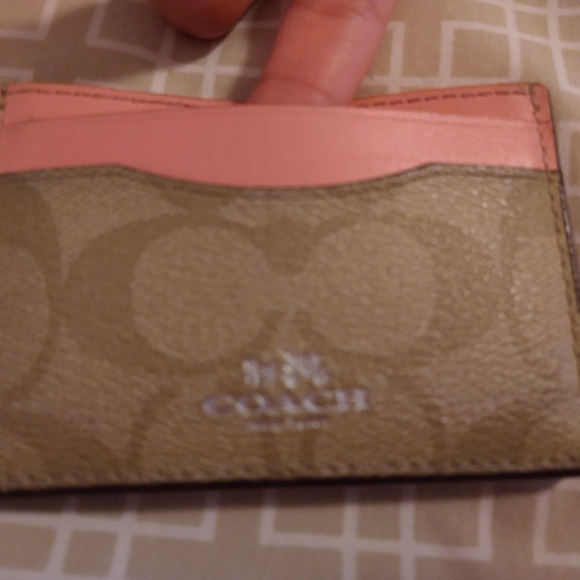 Vintage Coach pink and Coach imprint leather wallet with sleeves - Picture 8 of 12